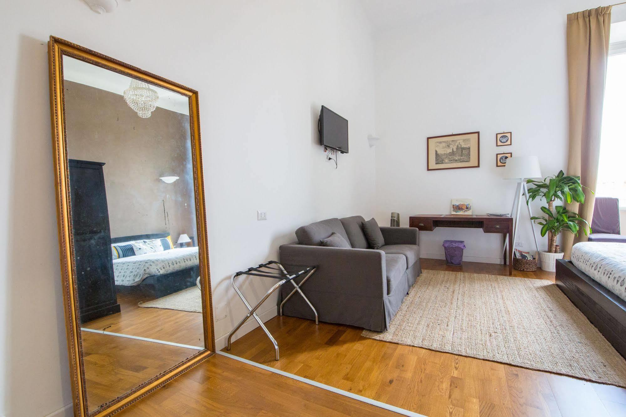 Urban Pine Rooms Roma Esterno foto