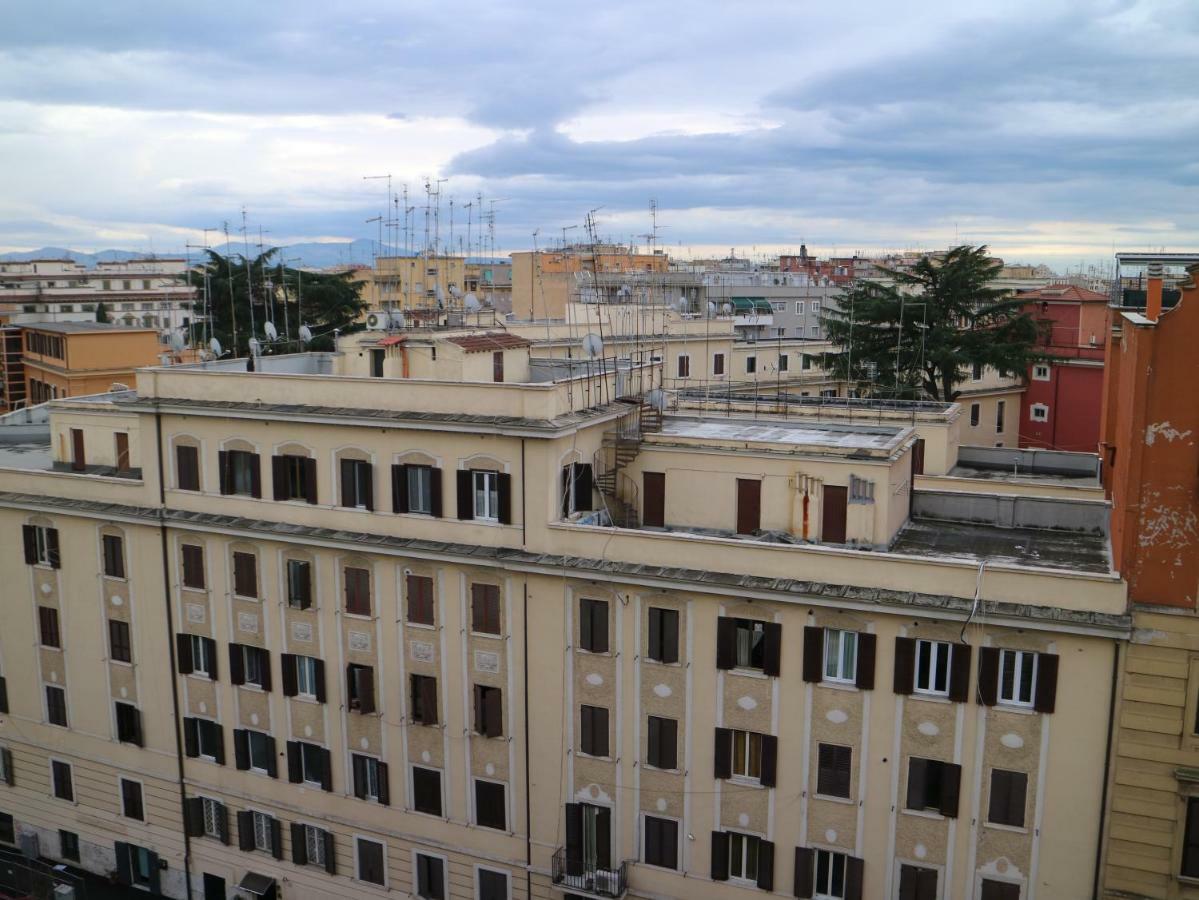 Urban Pine Rooms Roma Esterno foto